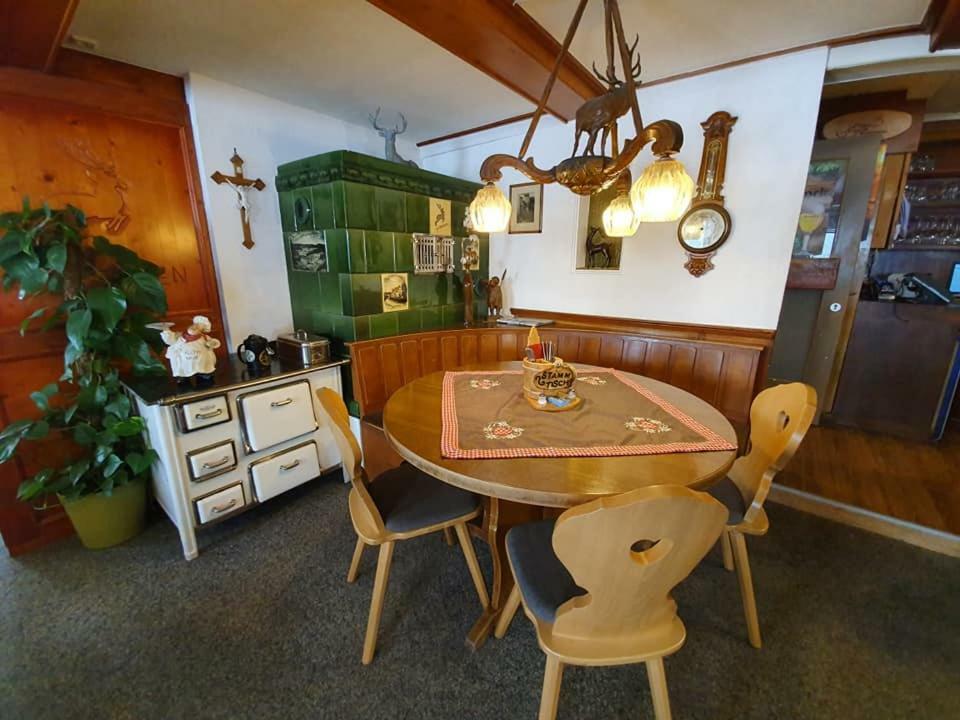 Gasthaus Zum Hirschen Furtwangen Ngoại thất bức ảnh