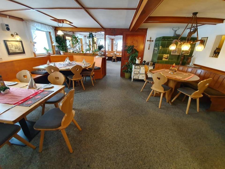 Gasthaus Zum Hirschen Furtwangen Ngoại thất bức ảnh